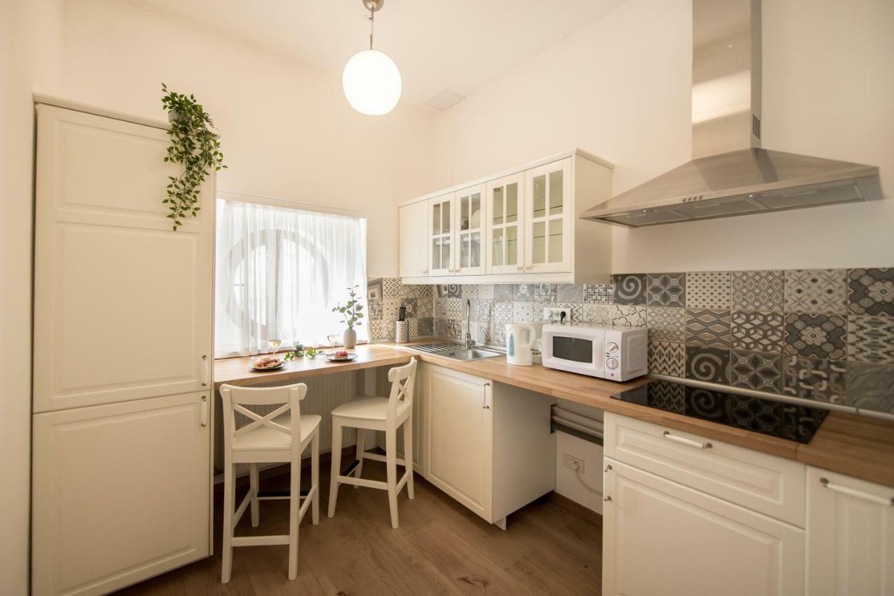 Best Location Old Town - New Studio Bucureşti Exterior foto